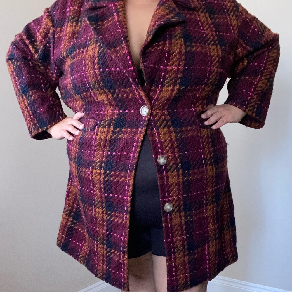 Tweed magenta pattered coat